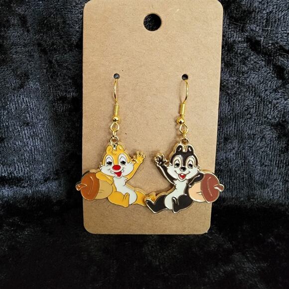 Chip and Dale chipmunk earrings Disney Charms - Picture 2 of 2